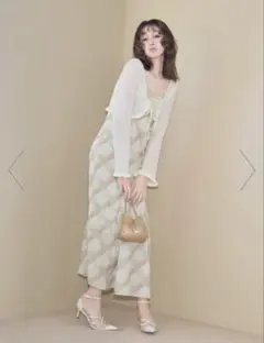 LILY BROWN カーデセットバリエーションワンピース