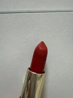 L'Oreal レッド口紅 ゴールドケースのサムネイル