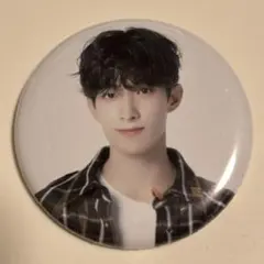 SEVENTEEN CAFE2022 WINTER グッズドギョム缶バッジ　DK