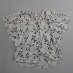 グローバルワーク フレンチスリーブ フラワープリント とろみブラウス