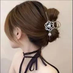 フラワーパール付きヘアクリップ　ブラック