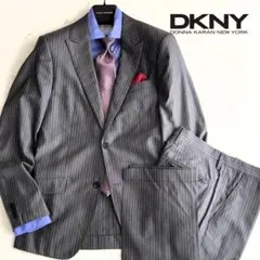 ３８【美品】DKNY ダナキャラン 最高級 シルク グレーストライプスーツのサムネイル