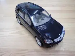 Mercedes-Benz ML ミニカー1/18のサムネイル