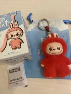 POPMART購入【正規品】ラブブ　イニシャルX 赤