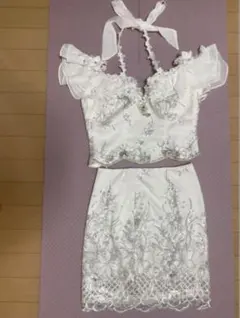 ローブドフルール キャバドレス 白