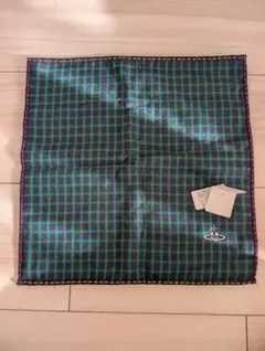 ヴィヴィアンウエストウッド　新品未使用タオルハンカチ vivienneチェック柄