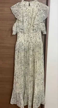 INGNI 花柄ロングワンピースのサムネイル