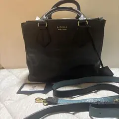 美品✨A.D.M.J ハンドバッグ 2way 斜め掛け シボ革 黒　013