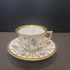 Item thumbnail for item a2bad9a5-ec3f-44a7-ae69-b3d4b5e3a8c2