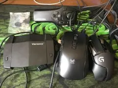ベノムエックス(ゲーミングマウス)ヌンチャクとコンバーターのみ Venomx v3 マウスヌンチャクコンバーター本体 - メルカリ