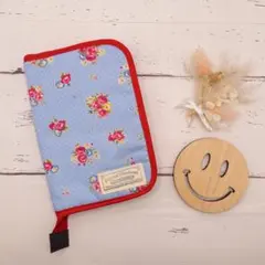 ラスト1点☆ハンドメイド☆花柄 母子手帳ケース マルチケース お薬手帳ケース