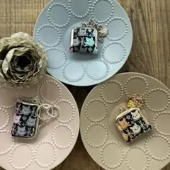 Item thumbnail for item 770ee9ec-616a-4bba-89bf-0cb6f88c0cd4