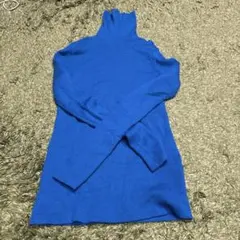 UNIQLO青 タートルネック 長袖ニット