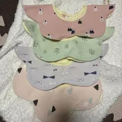 最終お値下げ！ベビー用スタイ4枚セット（おまけ＋1）