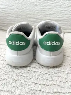 adidas ベビー スニーカー 15.5cm ホワイト ID5286
