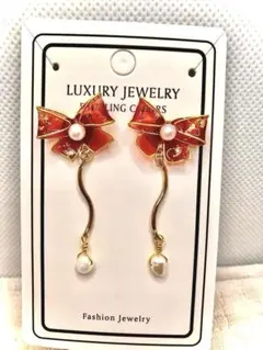 ツヤツヤリボンと淡水パールのピアス✳︎　レッド