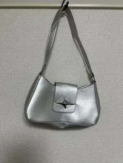 シルバー フラップショルダーバッグ