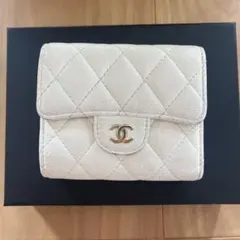 CHANEL シャネル 三つ折り 財布 マトラッセ キャビアスキン ホワイト