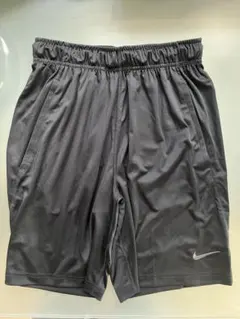 ナイキ　トレーニングパンツ　Sサイズ
