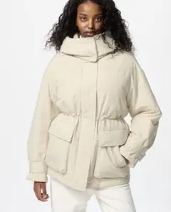 ★新品★ユニクロ　UNIQLO ハイブリッドダウンコート　ホワイト　S ③