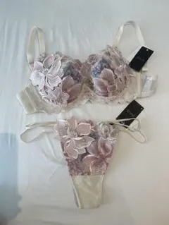 2025年最新】サルートe65の人気アイテム - メルカリ