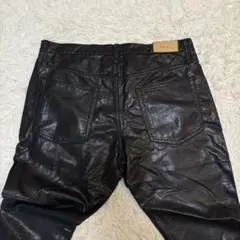 Item thumbnail for item a9a03a3a-829d-44f8-9553-568c154f6c72