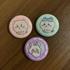 【匿名発送】ちいかわ　刺繍缶バッジビスケットモモンガ　3個セット