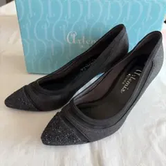 ダイアナ　パンプス　黒　グリッター　結婚式