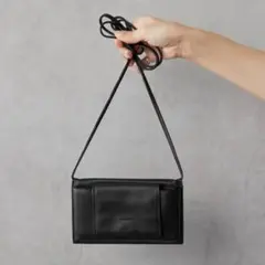 【美品】ear PAPILLONNER モバイルウォレット横型ショルダーバッグ