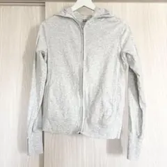 UNIQLO フルジップパーカー グレー Mサイズのサムネイル