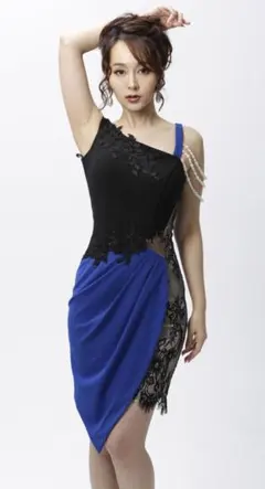 高級ミニドレス　Alice　アシンメトリー　新品未使用