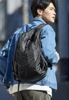 【新品タグ付き】coca ポケッタブル縦ファスナーバックパック　ブラック