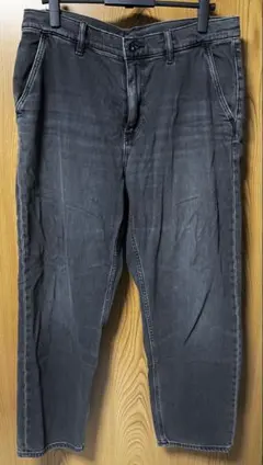 ユニクロ デニムパンツ ブラック