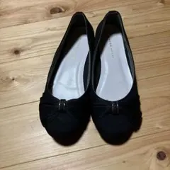 リボン付き ブラック フラットパンプス