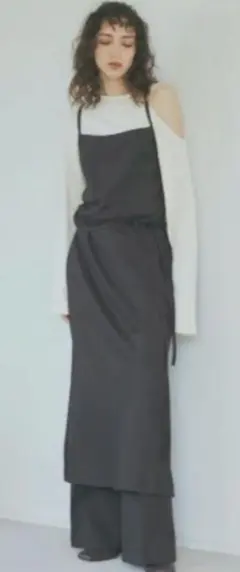 月内セール♪美品　moussy キャミワンピース　エプロンワンピース