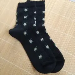 靴下屋 花柄 ソックス ブラック
