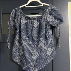 A37 H&M バンダナ柄 オフショルダー 半袖 トップス