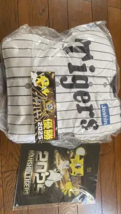 新品阪神タイガース ユニフォームクッション 2025優勝記念グッズ Joshin