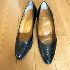 ヴィンテージ BURBERRYS パンプス　ドレス ウイングチップのサムネイル
