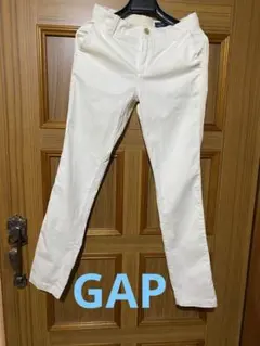 gap ホワイト サイド白ライン入りスリムフィット 長ズボン サイズ150cm？