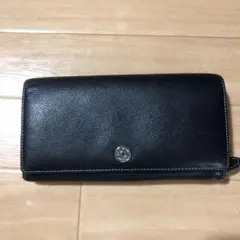 黒いシンプル　mono comme ca長財布のサムネイル