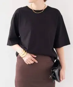 2025年最新】SHAPELY tシャツの人気アイテム - メルカリ