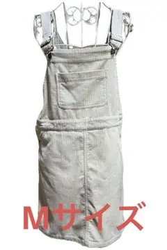 オーバーオールスカート