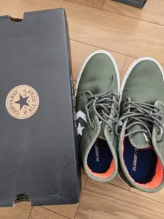 CONVERSE オリーブ スニーカー
