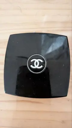 CHANEL アイシャドウパレット 354 Warm Memories