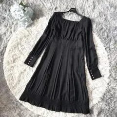 sunauna スーナウーナ　美シルエット プリーツワンピース 36 美品　清楚のサムネイル