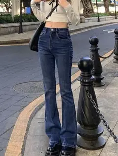 フレアレッグジーンズ