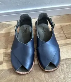 Item thumbnail for item 3d9146b3-c248-42e5-a592-90d11b0a30d3