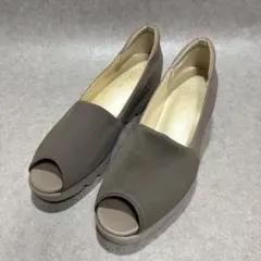 ヒルズアベニュー パンプス ヒール グレージュ オープントゥ