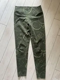 UNIQLO AIRism FUTURA ヨガレギンス Mサイズのサムネイル